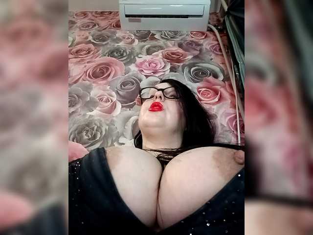 ViktoryDimond live cam