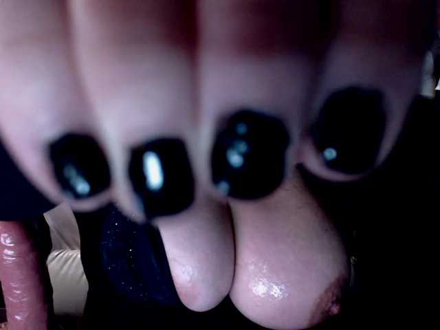 ViktoryDimond's BongaCams show and profile