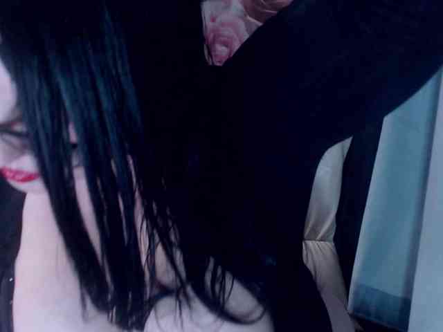 ViktoryDimond webcam