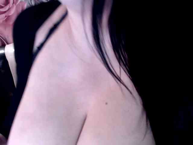 ViktoryDimond webcam