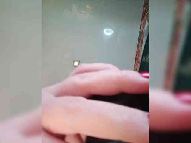 ViktoryDimond webcam