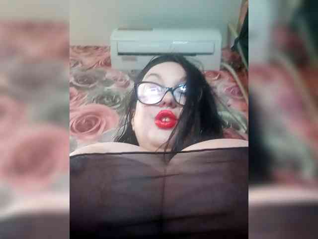 ViktoryDimond webcam