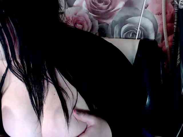 ViktoryDimond webcam