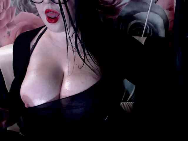 ViktoryDimond webcam