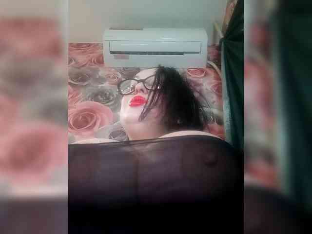 ViktoryDimond webcam