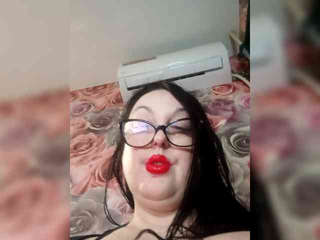 ViktoryDimond webcam