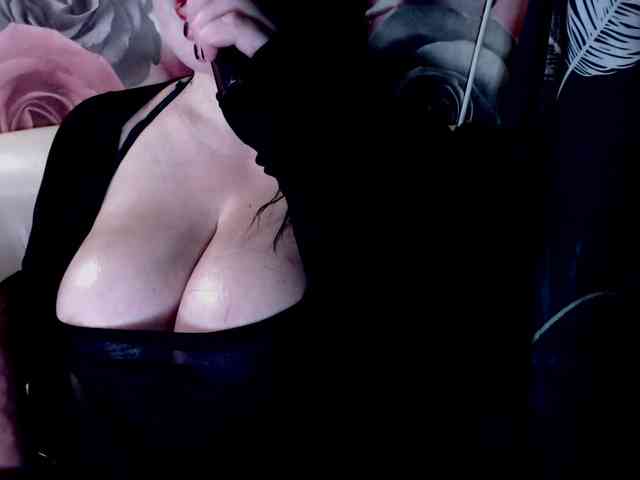 ViktoryDimond webcam