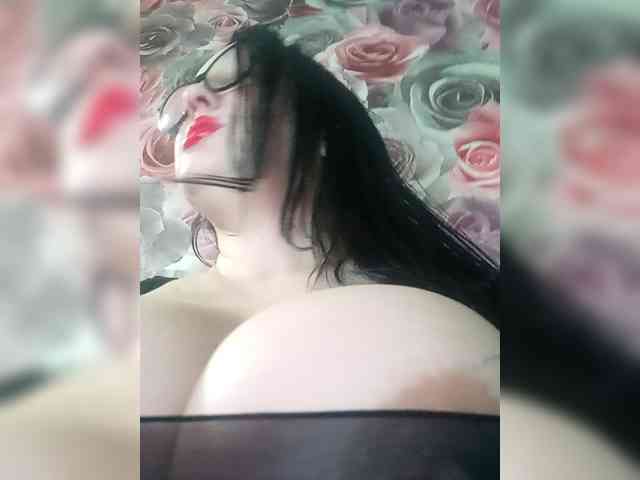 ViktoryDimond webcam