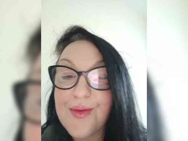 ViktoryDimond webcam