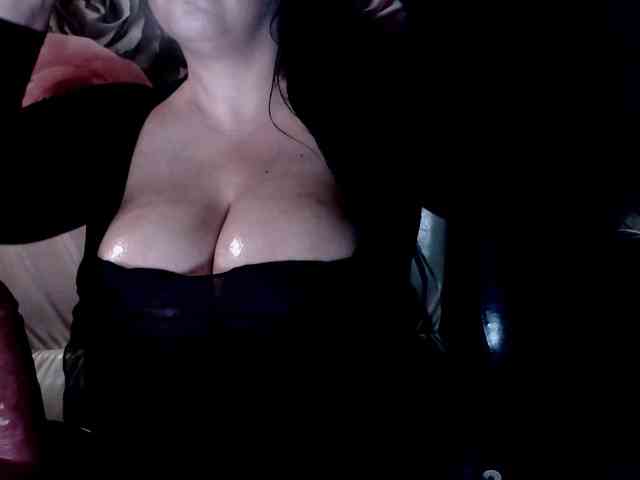 ViktoryDimond webcam