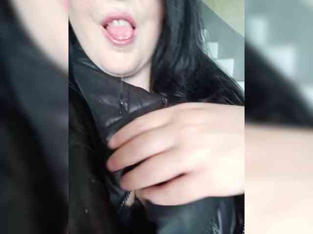 ViktoryDimond webcam