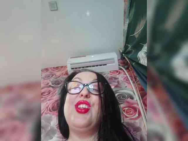 ViktoryDimond webcam