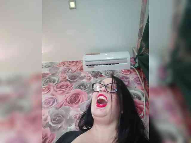 ViktoryDimond webcam