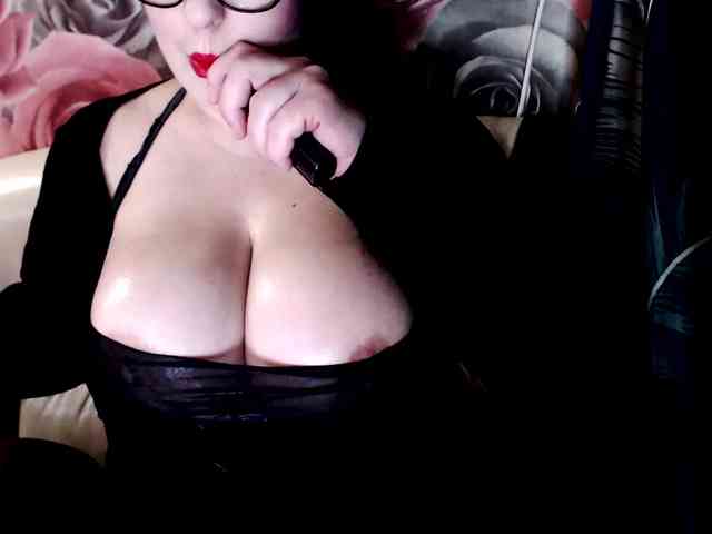 ViktoryDimond webcam