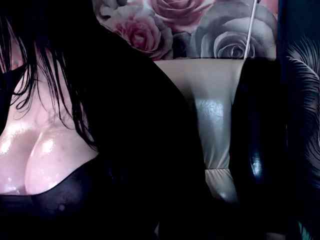 ViktoryDimond webcam