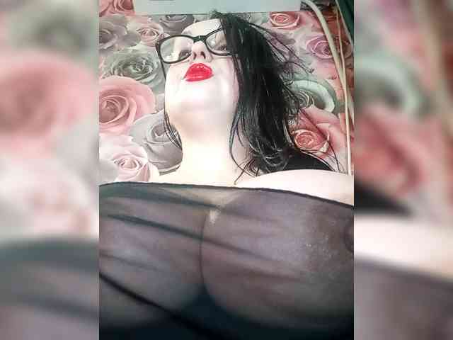 ViktoryDimond webcam