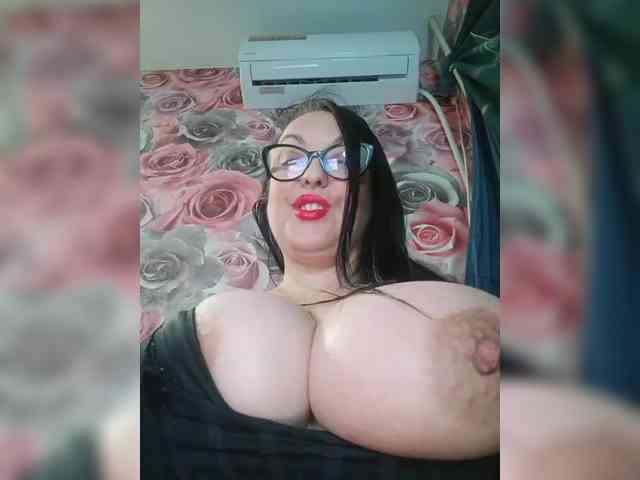 ViktoryDimond webcam