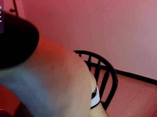 Sexy4toboy Live Webcam on BongaCams