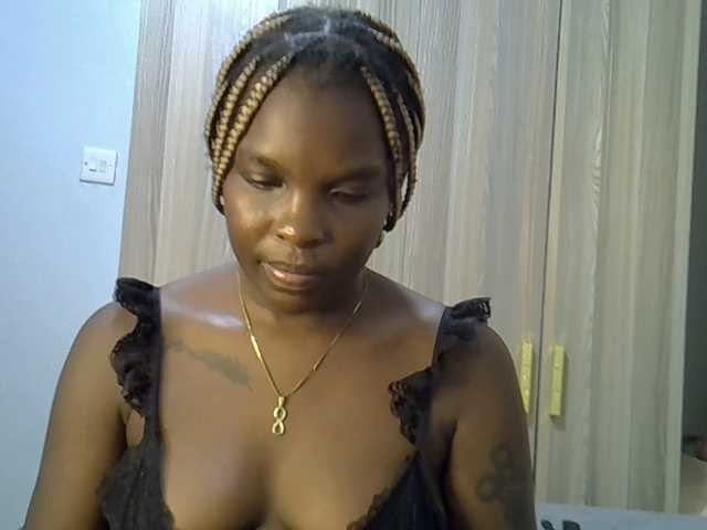 goddess-josy's BongaCams show and profile