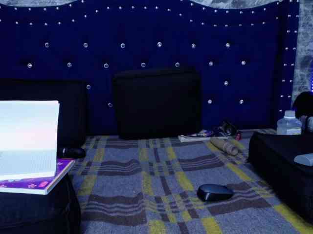 vickycute52 webcam