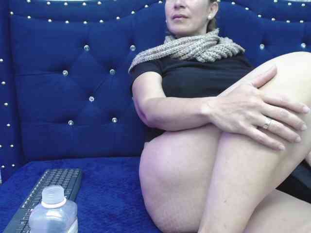 vickycute52 webcam