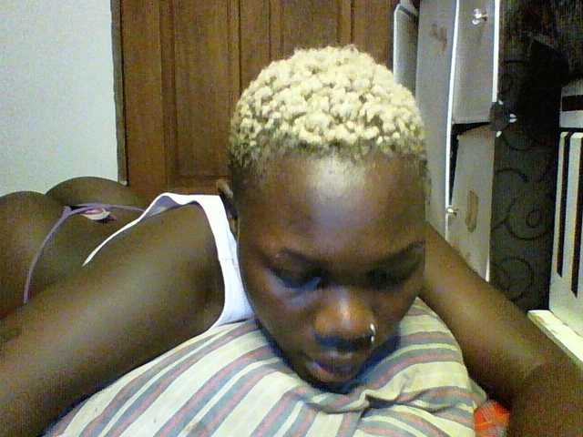 Sweetchocolate's BongaCams show and profile