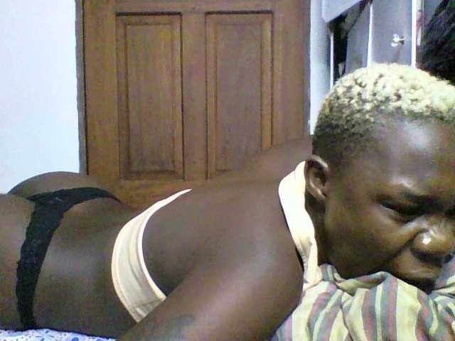 Sweetchocolate's BongaCams show and profile