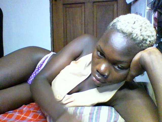 Sweetchocolate's BongaCams show and profile