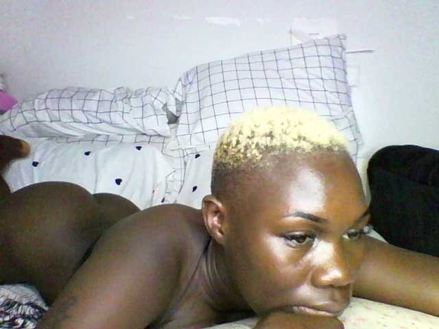 Sweetchocolate's BongaCams show and profile