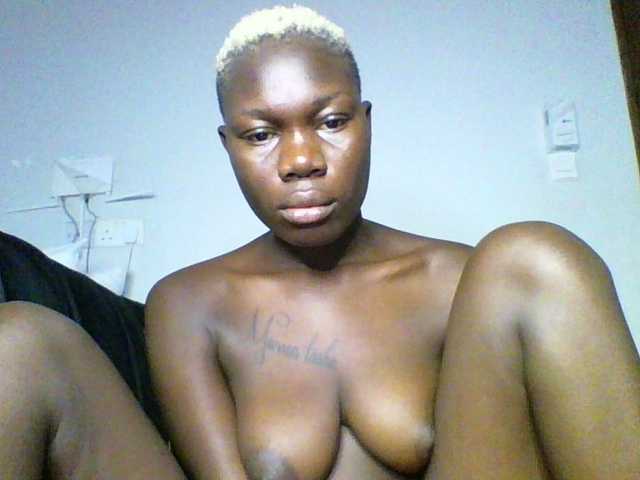 Sweetchocolate's BongaCams show and profile