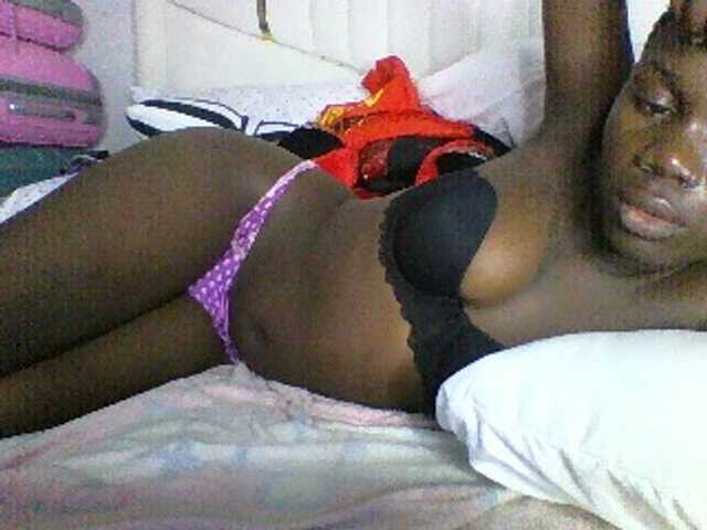 Sweetchocolate's BongaCams show and profile