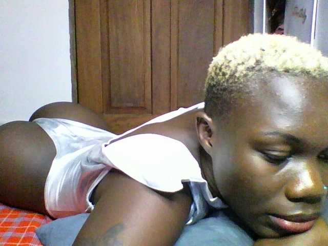 Sweetchocolate's BongaCams show and profile