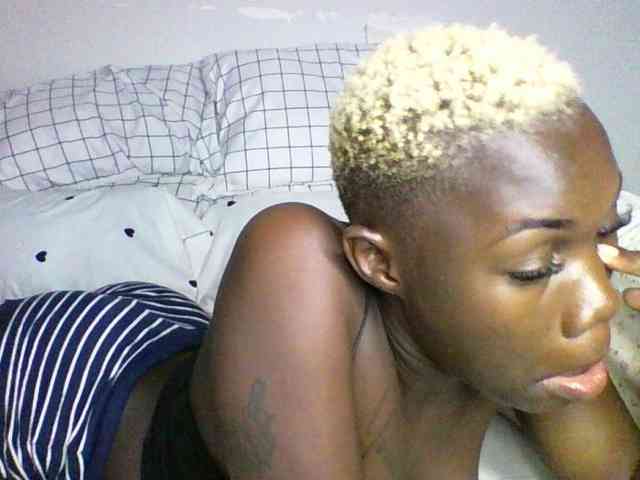 Sweetchocolate webcam