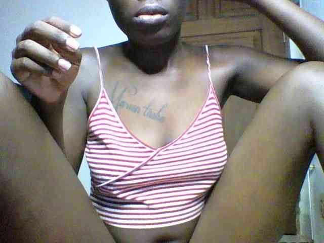 Sweetchocolate webcam