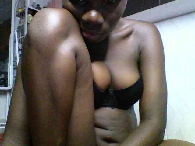 Sweetchocolate webcam