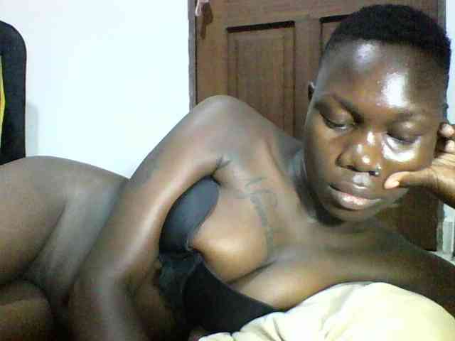 Sweetchocolate webcam