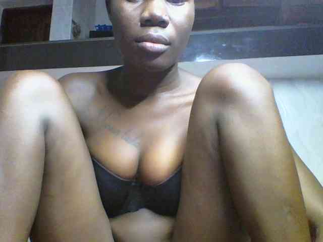 Sweetchocolate webcam