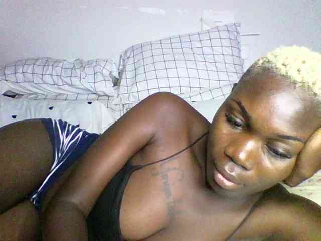 Sweetchocolate webcam