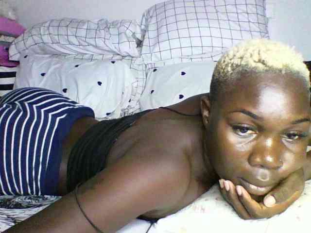 Sweetchocolate webcam