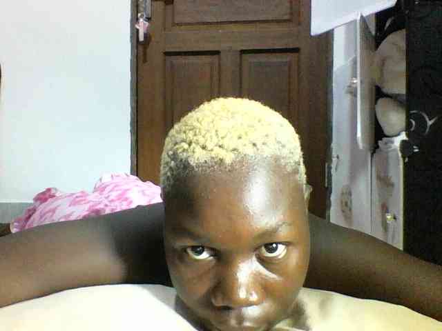 Sweetchocolate webcam