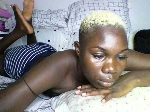 Sweetchocolate webcam