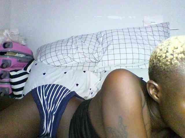 Sweetchocolate webcam