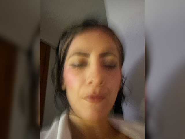 Xxxhot29's BongaCams show and profile