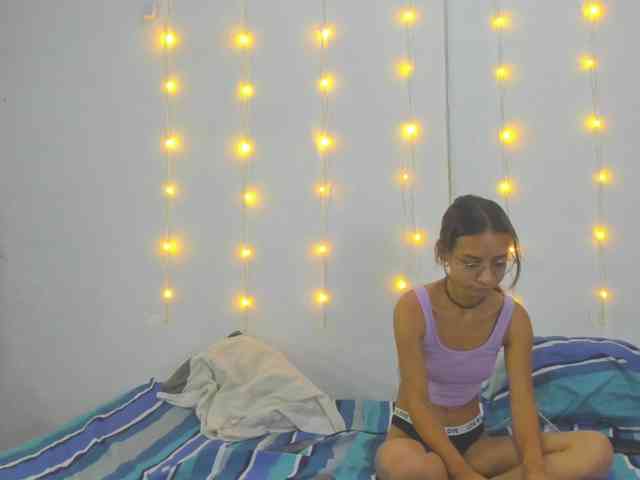 make-me-feel- webcam