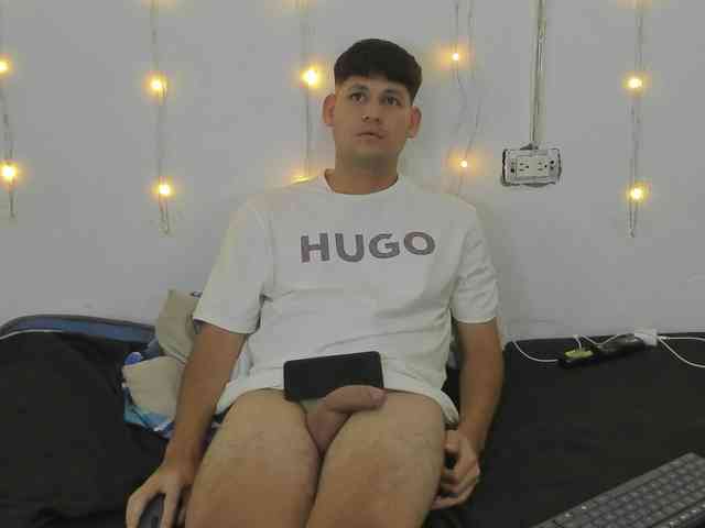 make-me-feel- webcam