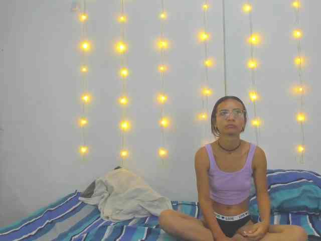 make-me-feel- webcam