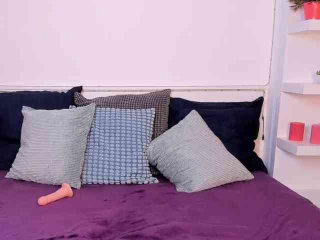 KristalWilder webcam