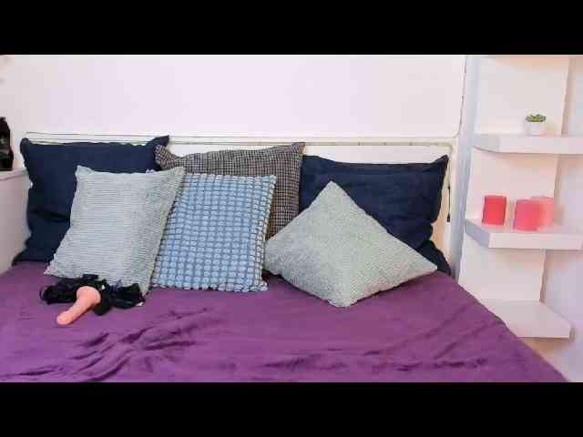 KristalWilder webcam