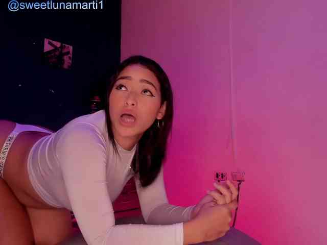 sweetSecrethot1 webcam