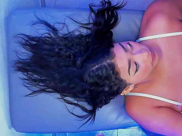 sweetSecrethot1 webcam